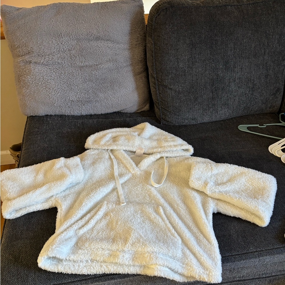 No Boundaries Kids Cozy White Hoodie